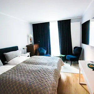 Kleine In 3* Munich
